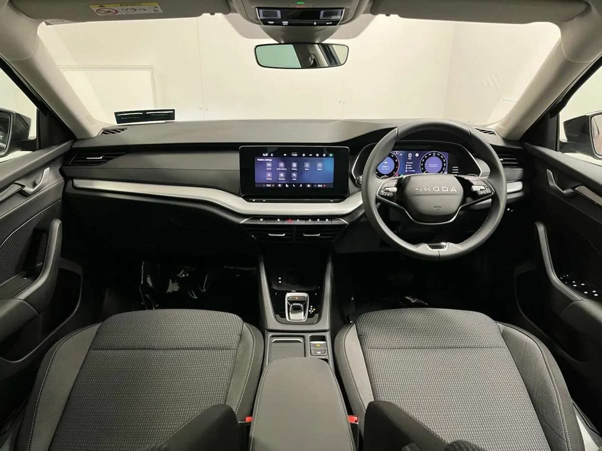 Skoda Octavia Selection DSG 1.5TSI 115BHP - Revers - Image 3
