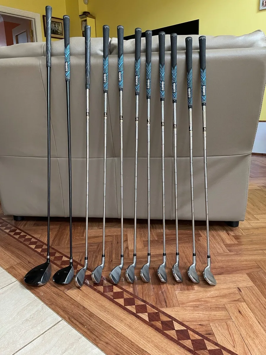 Set of McGregor DX  golf clubs - Image 1