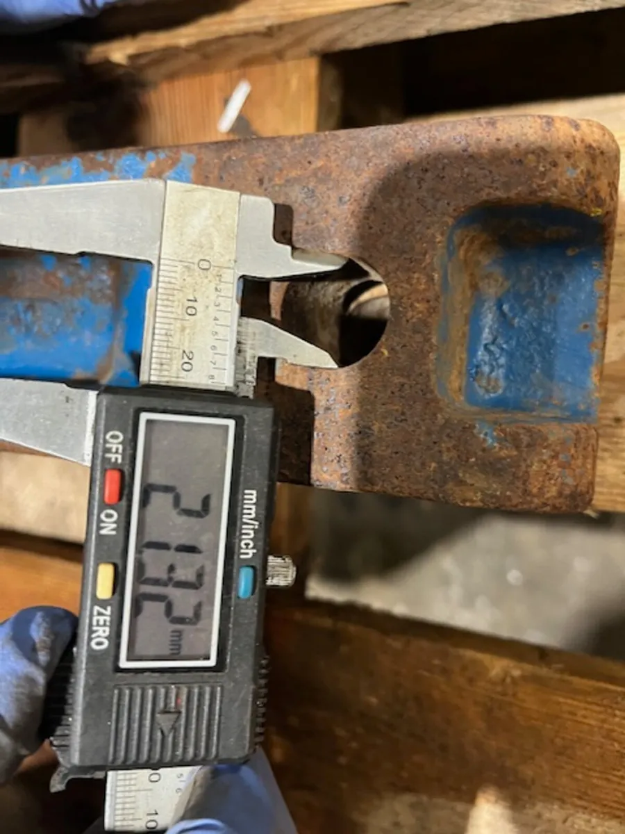 Ford 10 series PUH hook - Image 4