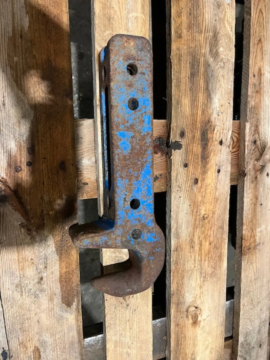 Ford 10 series PUH hook - Image 1