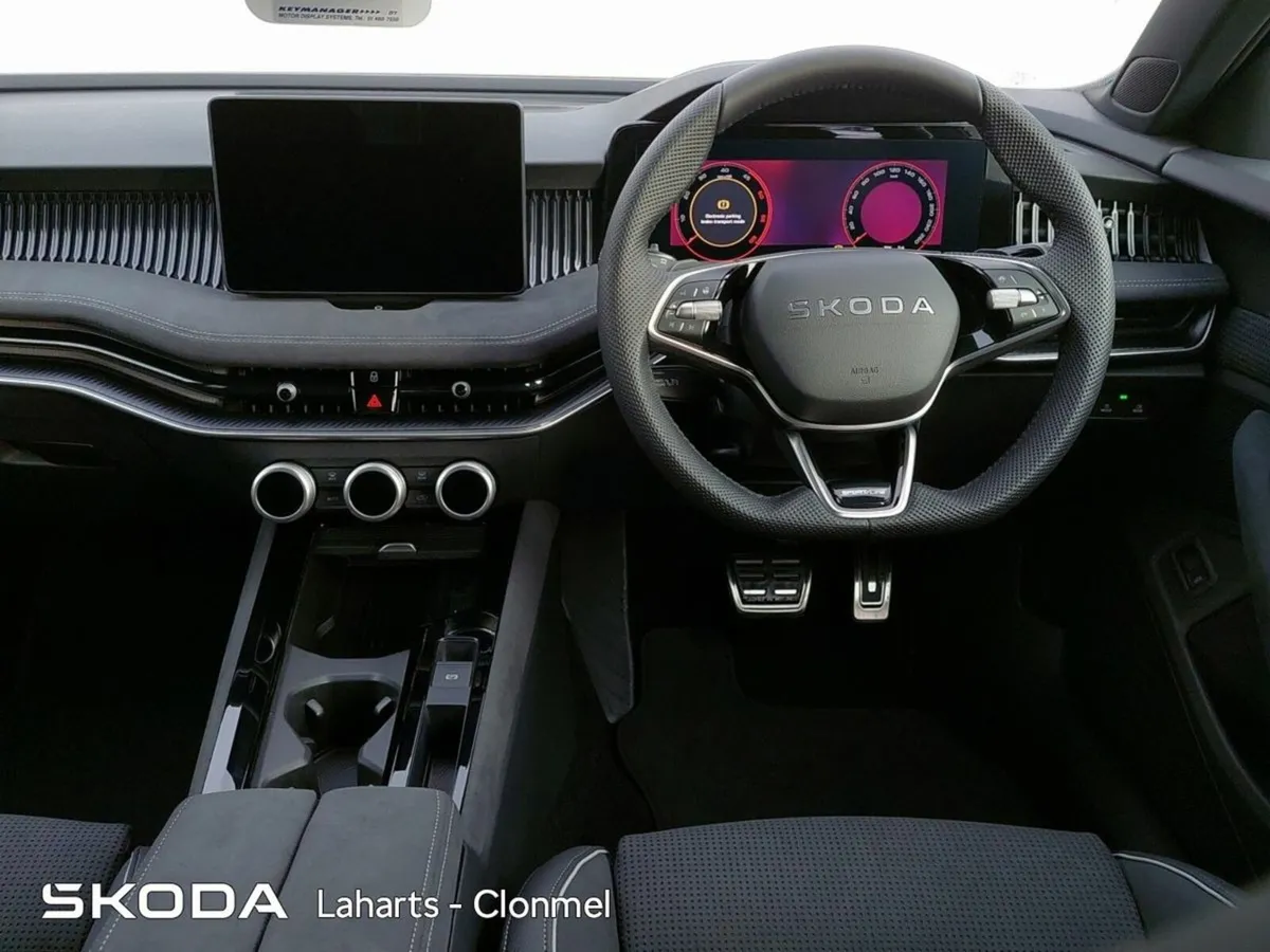 Skoda Superb COMBI SPORT 2.0TDI 150HP DSG - Image 2