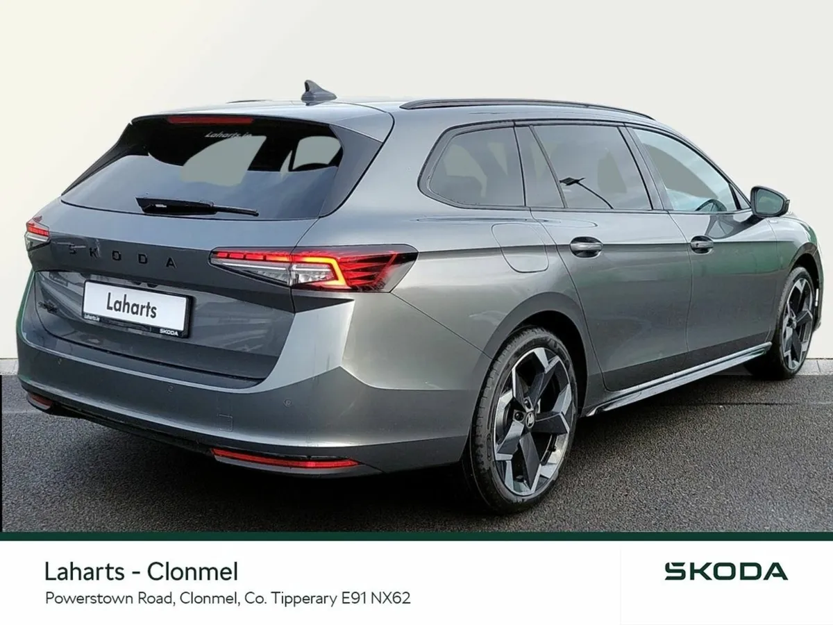 Skoda Superb COMBI SPORT 2.0TDI 150HP DSG - Image 3