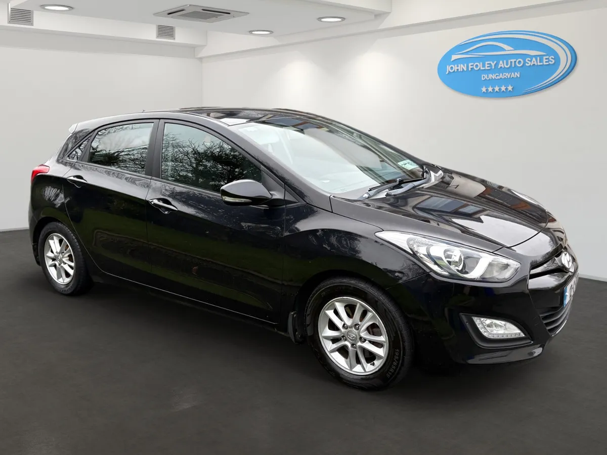 2012 -Hyundai I-30-Elite CRDI -Dsl - Image 3