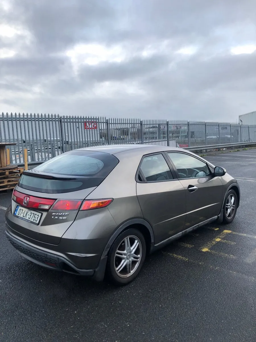 Honda Civic 2007 - Image 4