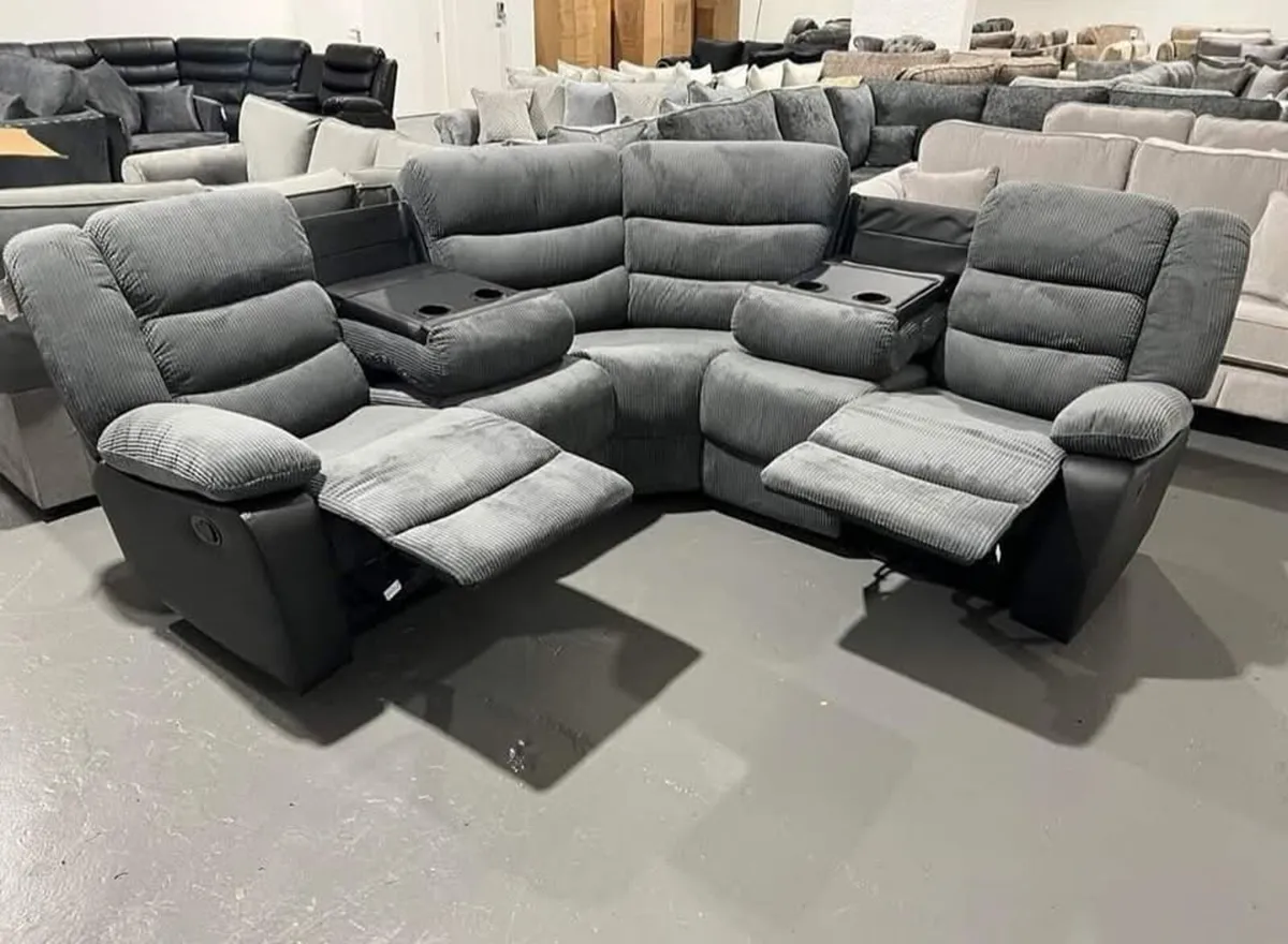 Lovely leather sofas - Image 1