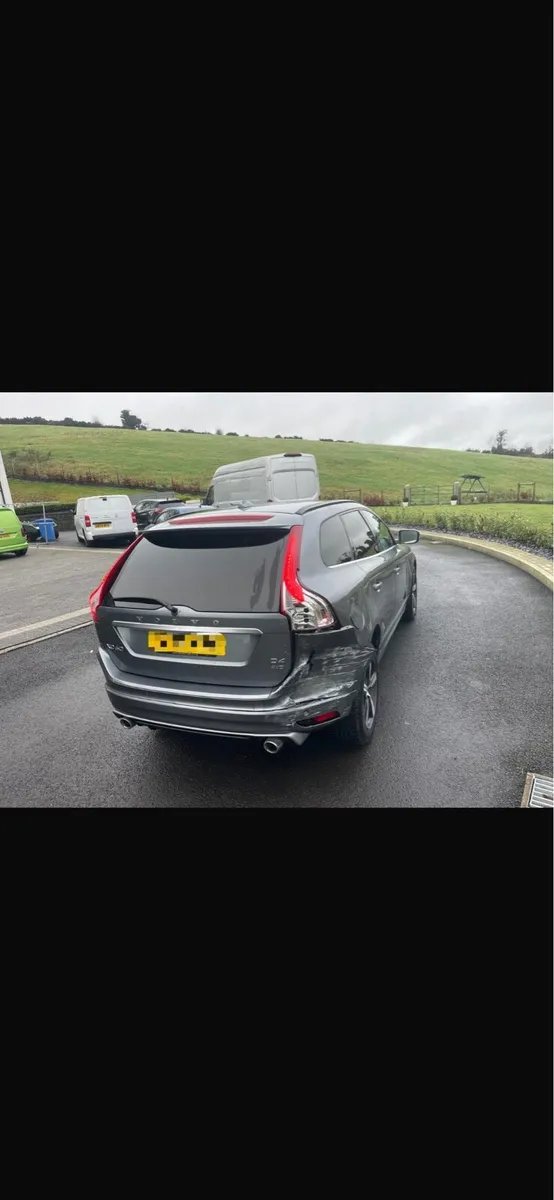 2016 Volvo Xc60 R design - Image 2