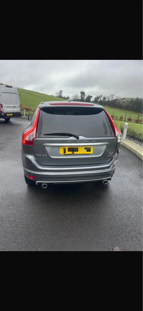 2016 Volvo Xc60 R design - Image 3