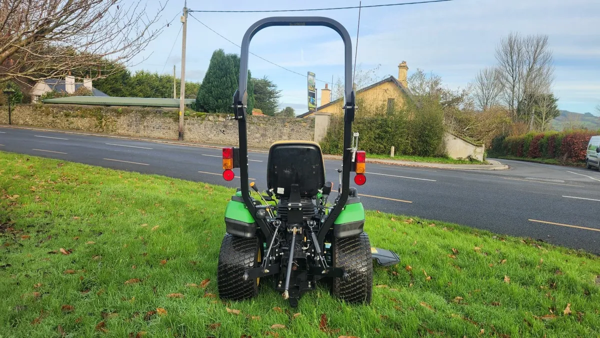 John Deere 1026R - Image 3