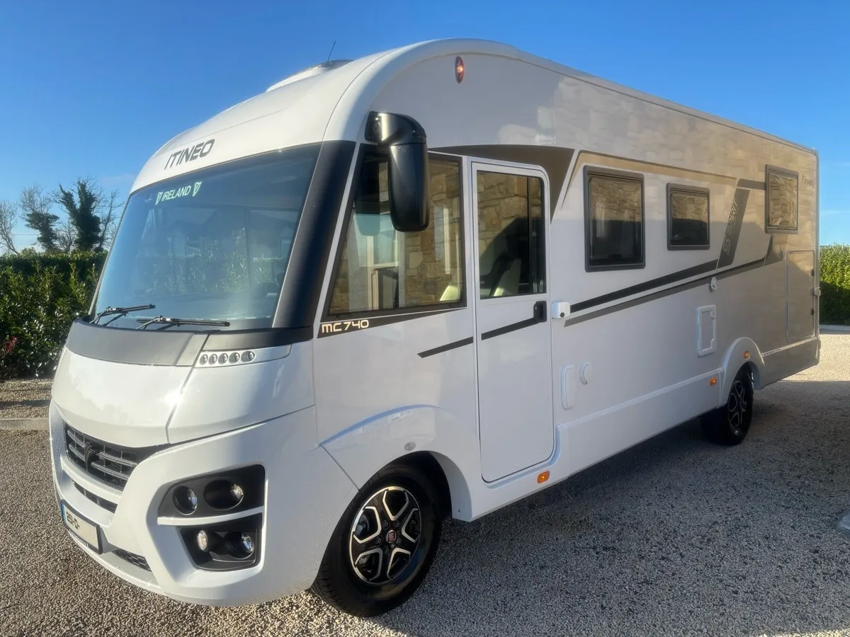 2025 ITINEO MC740 SPIRIT EDITION / LOT’S OF EXTRAS - Image 3