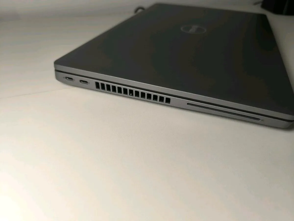 Dell Latitude 5430 i5 - Image 4