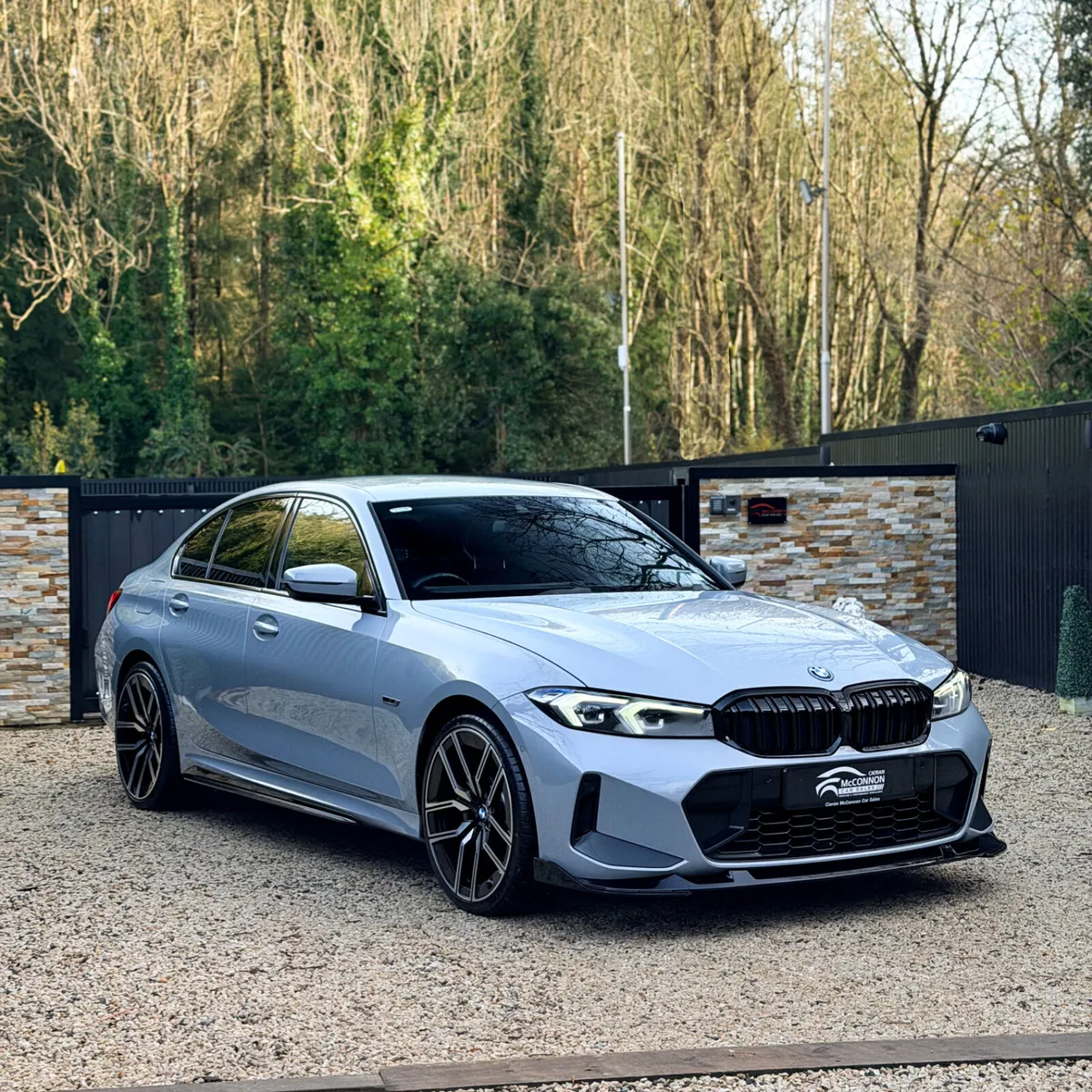 2022 (222) BMW 330e M-SPORT LCI 290BHP - Image 1