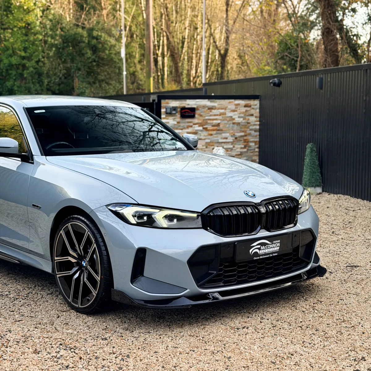 2022 (222) BMW 330e M-SPORT LCI 290BHP - Image 2