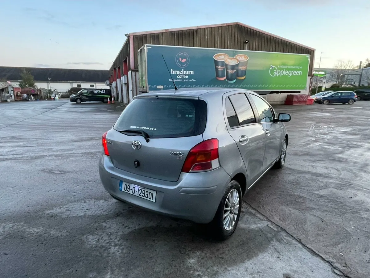 Toyota yaris 2009 1.4 diesel - Image 4