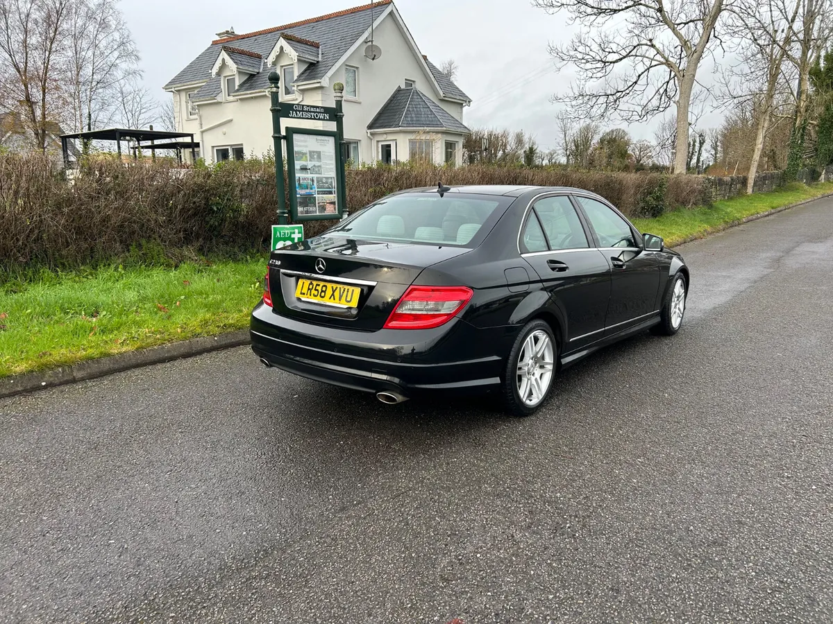 Mercedes-Benz C-Class C230 Sport 2.5 petrol - Image 3