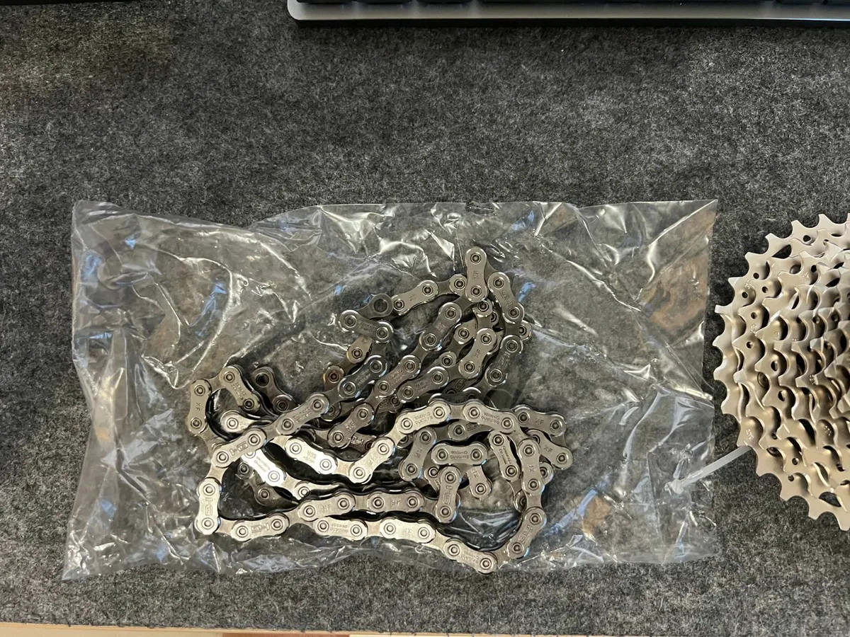 Shimano Ultegra 12s cassette + chain - Image 2