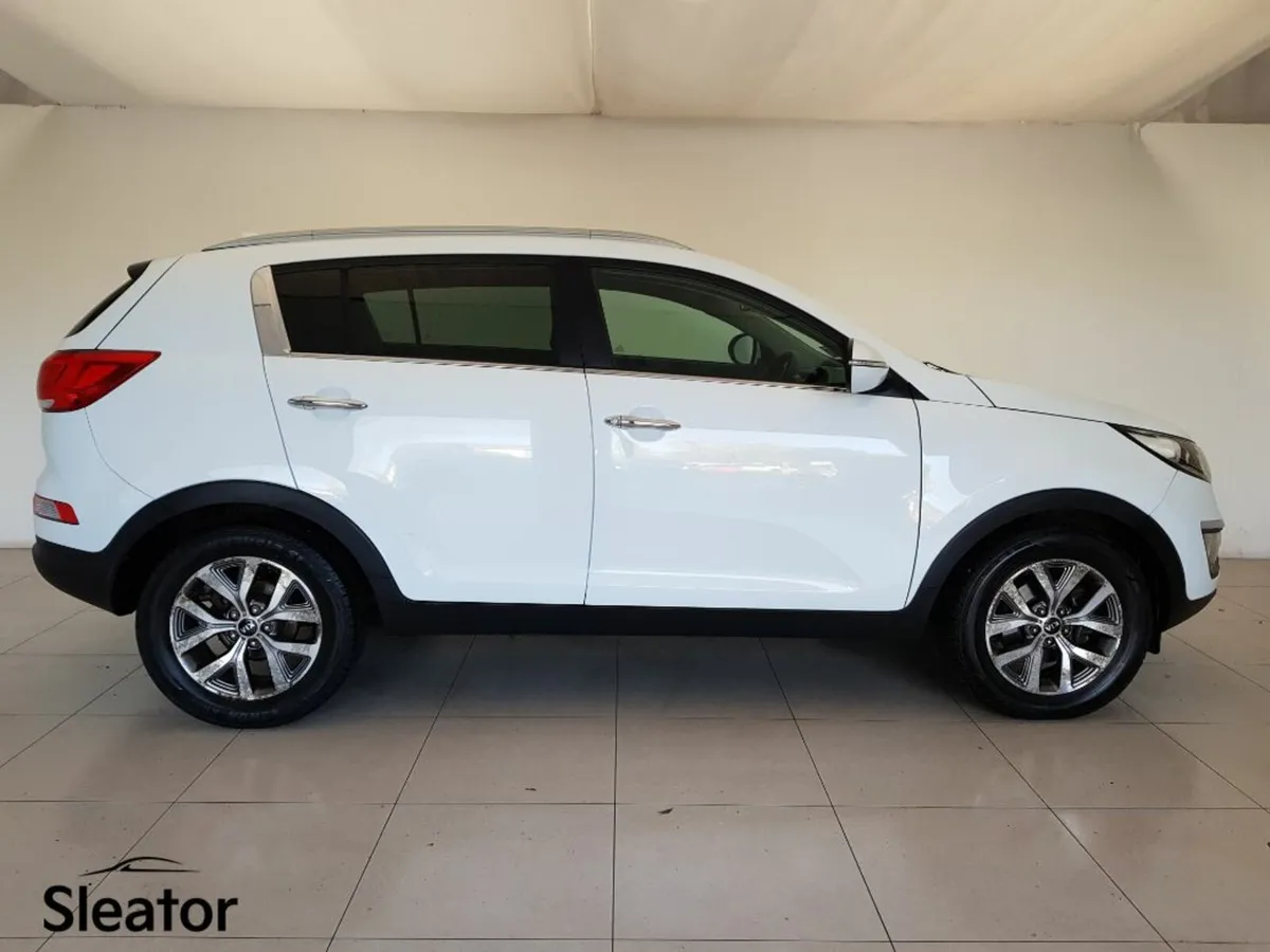 Kia Sportage Platinum SE 4DR - Image 2
