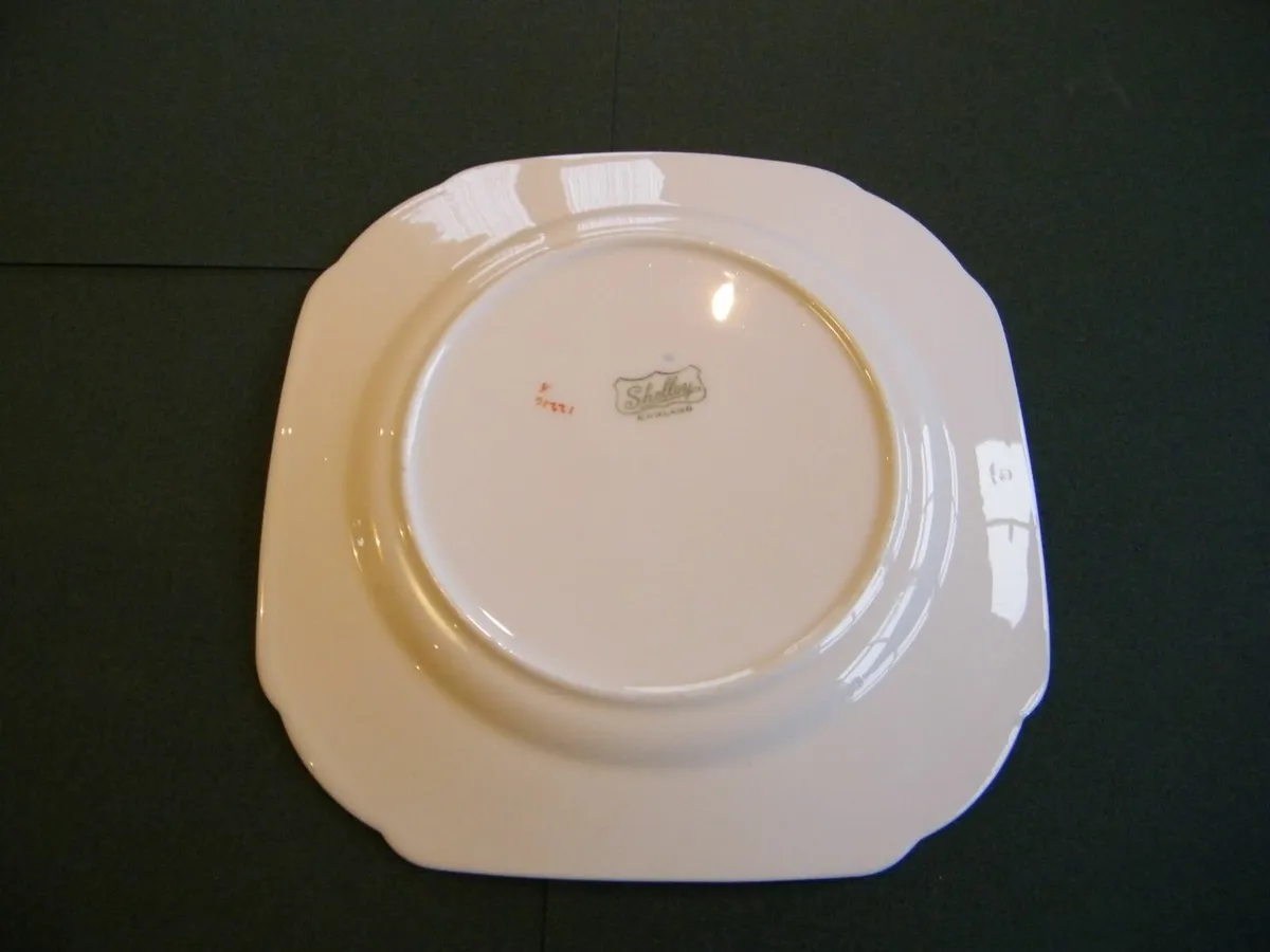 Shelley Blue & Pink Daisies Trio. - Image 3