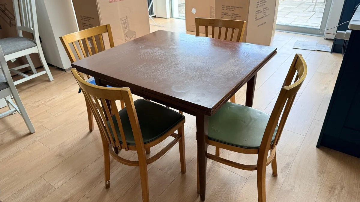 table chair for free - Image 1