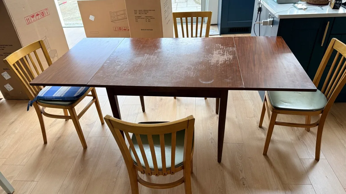 table chair for free - Image 3