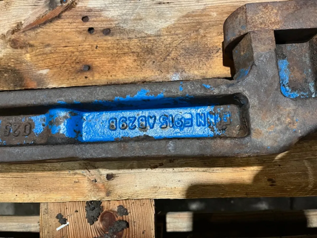 Ford 10 series pull/drawbar - Image 2