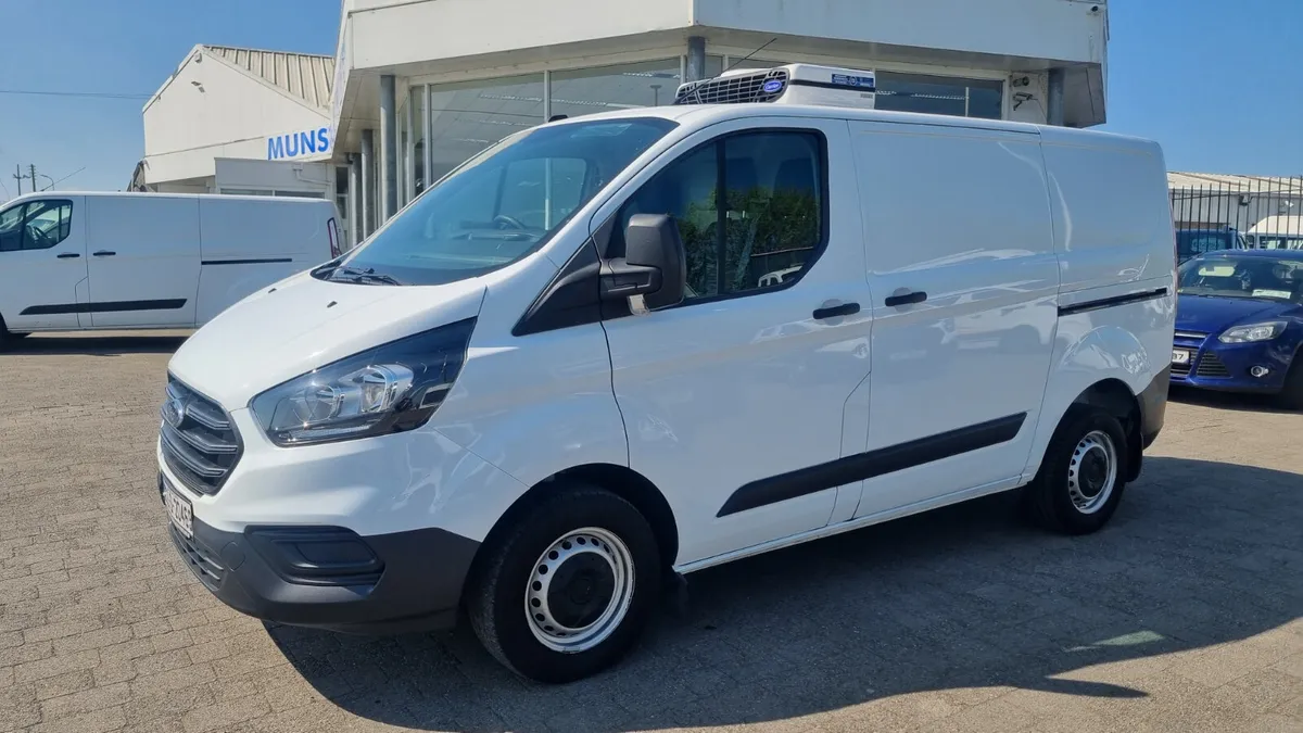 222 FORD CUSTOM FRIDGE FREEZER LOW KMS GRADE 1 - Image 1