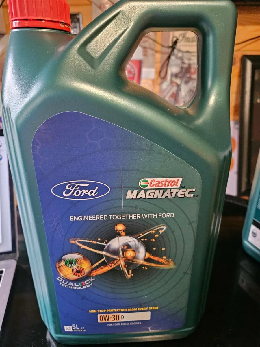 Engine oil - Image 2