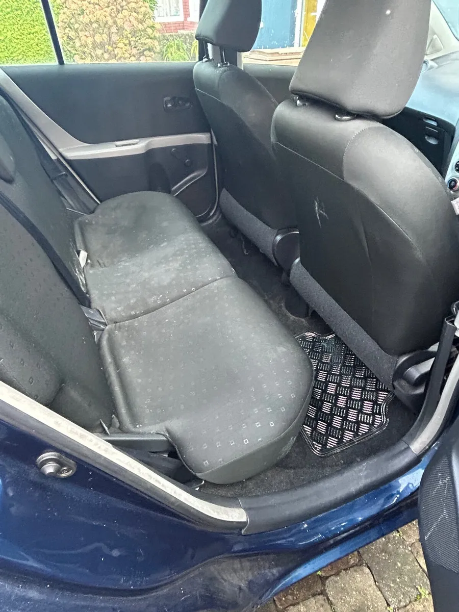 Toyota Yaris 2007 - Image 3