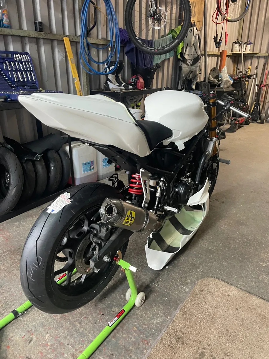 Yamaha r3 ss300 race bike - Image 3