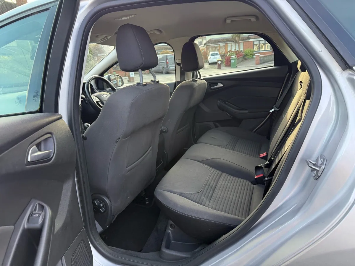 2017 Ford Focus Titanium Low Miles PRICE DROP !!! - Image 4