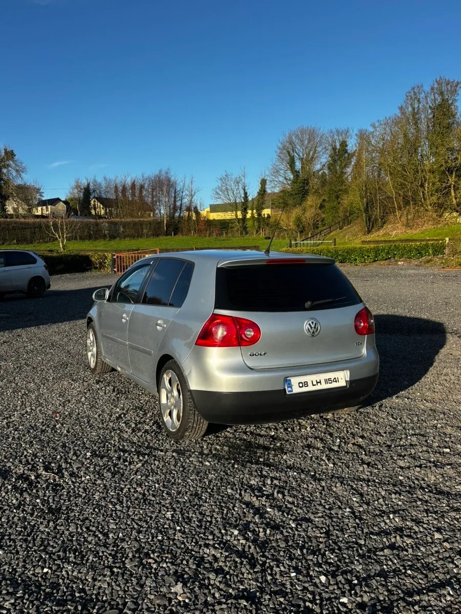 Volkswagen Golf - Image 4