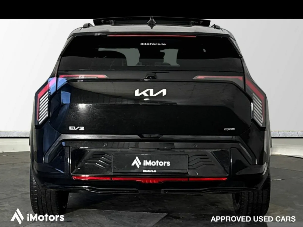 Kia EV3 Earth GT Line Long Range - Image 4
