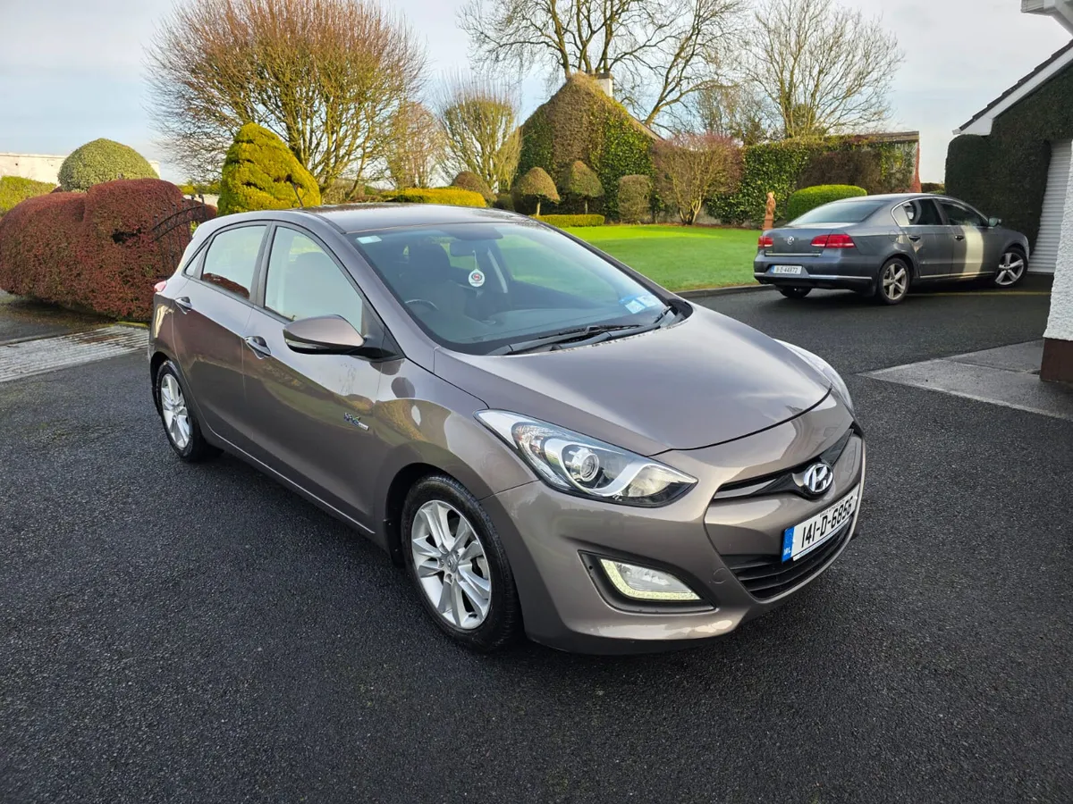 HYUNDAI i30 1.6 DIESEL..VERY LOW MILES ,NEW NCT - Image 4