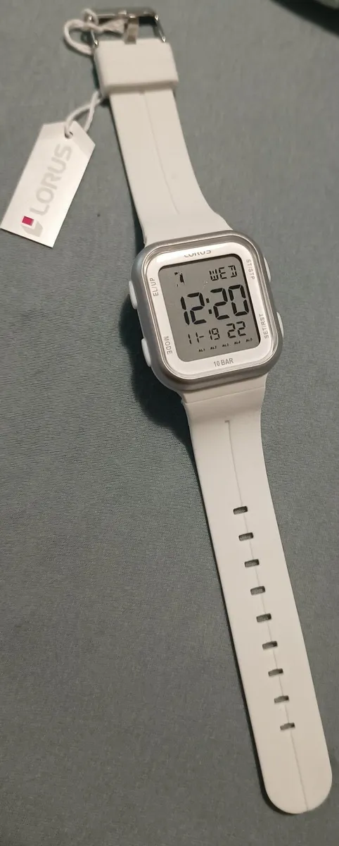 White Lorus Digital Watch - Image 3