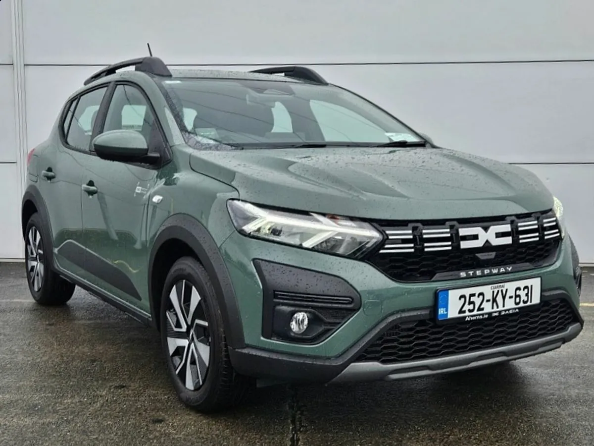 Dacia Sandero Stepway STEPWAY Expression TCe 90 GS - Image 1