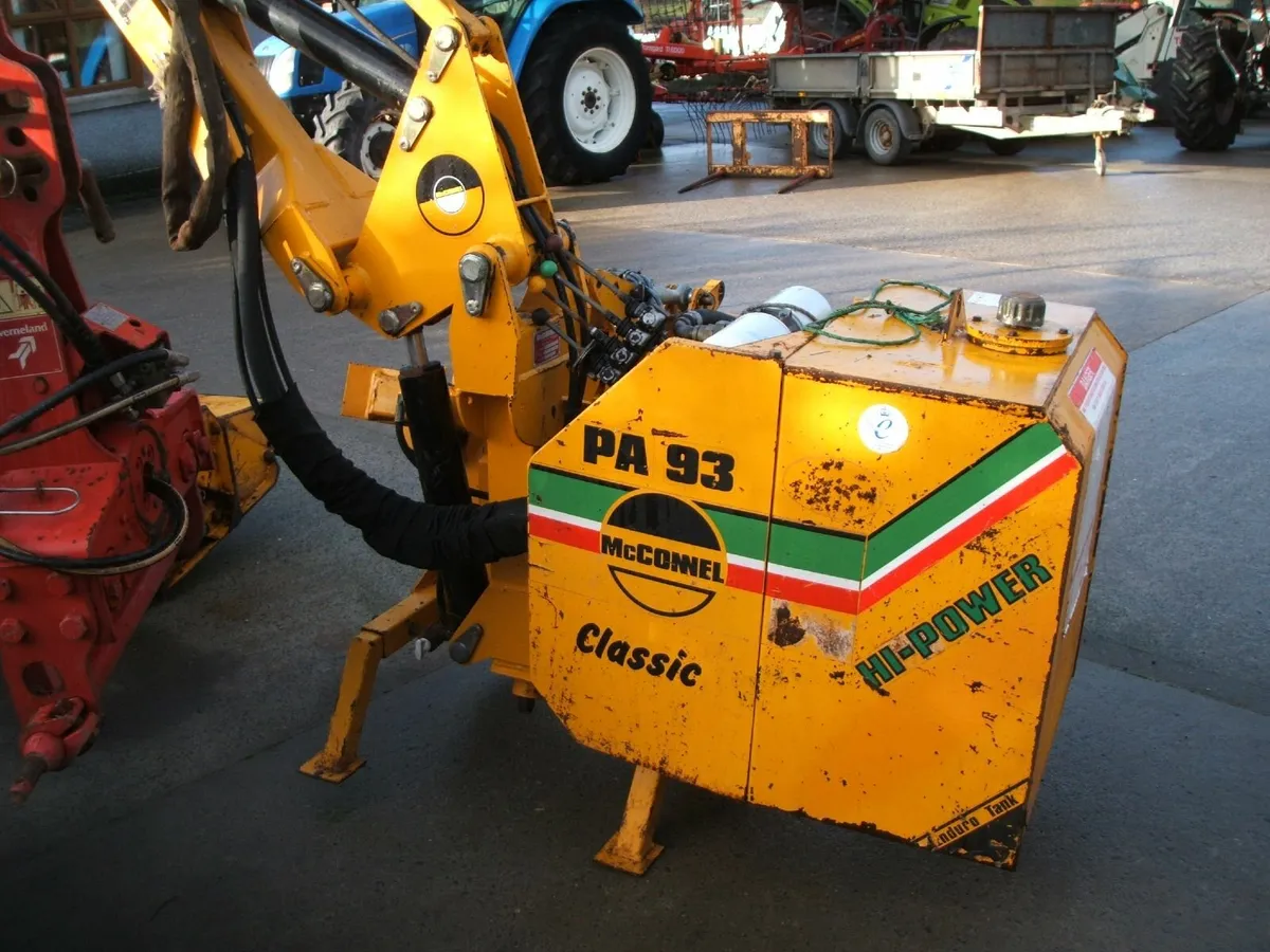 McConnel PA93 classic hedge cutter - Image 1