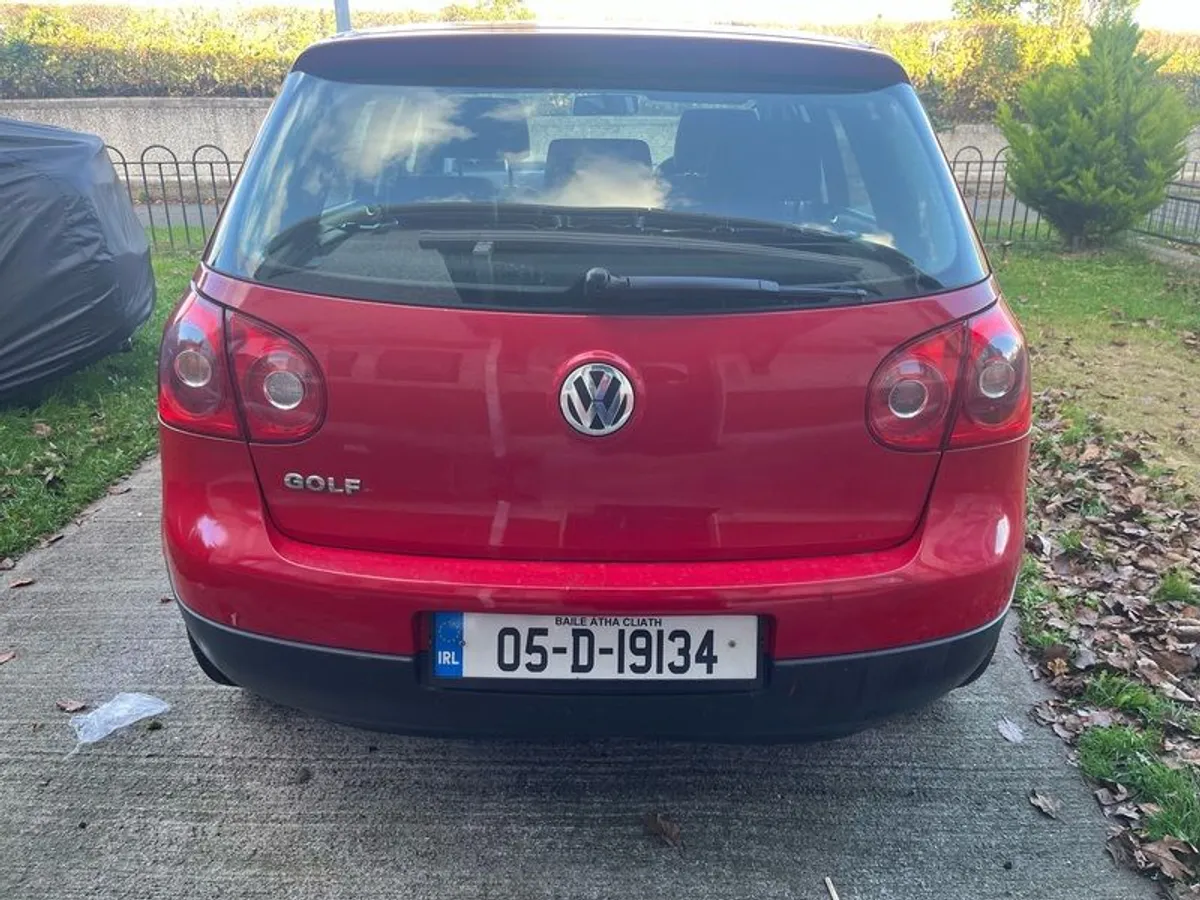 2005 Volkswagen Golf - Image 4