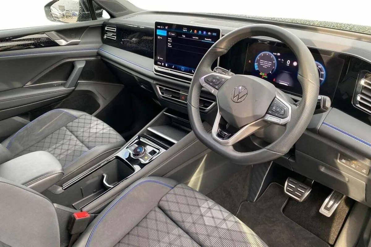 Volkswagen Tiguan Tiguan R-Line 272Bhp 1.5Tsi Phev - Image 3