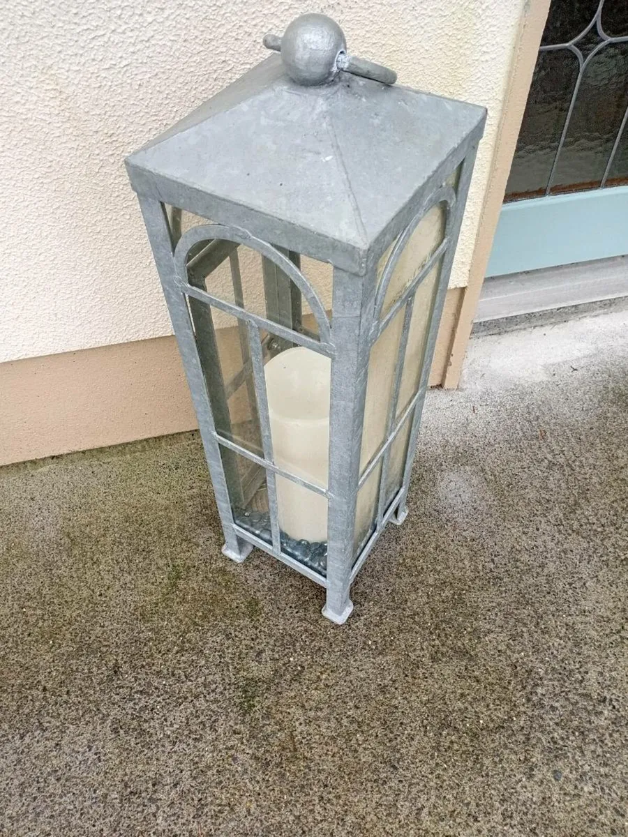 Outdoor lanterns - Image 1