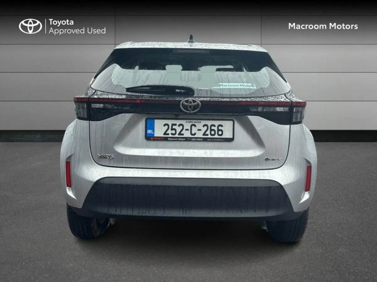 Toyota Yaris Cross YARIS CROSS LUNA - Image 4