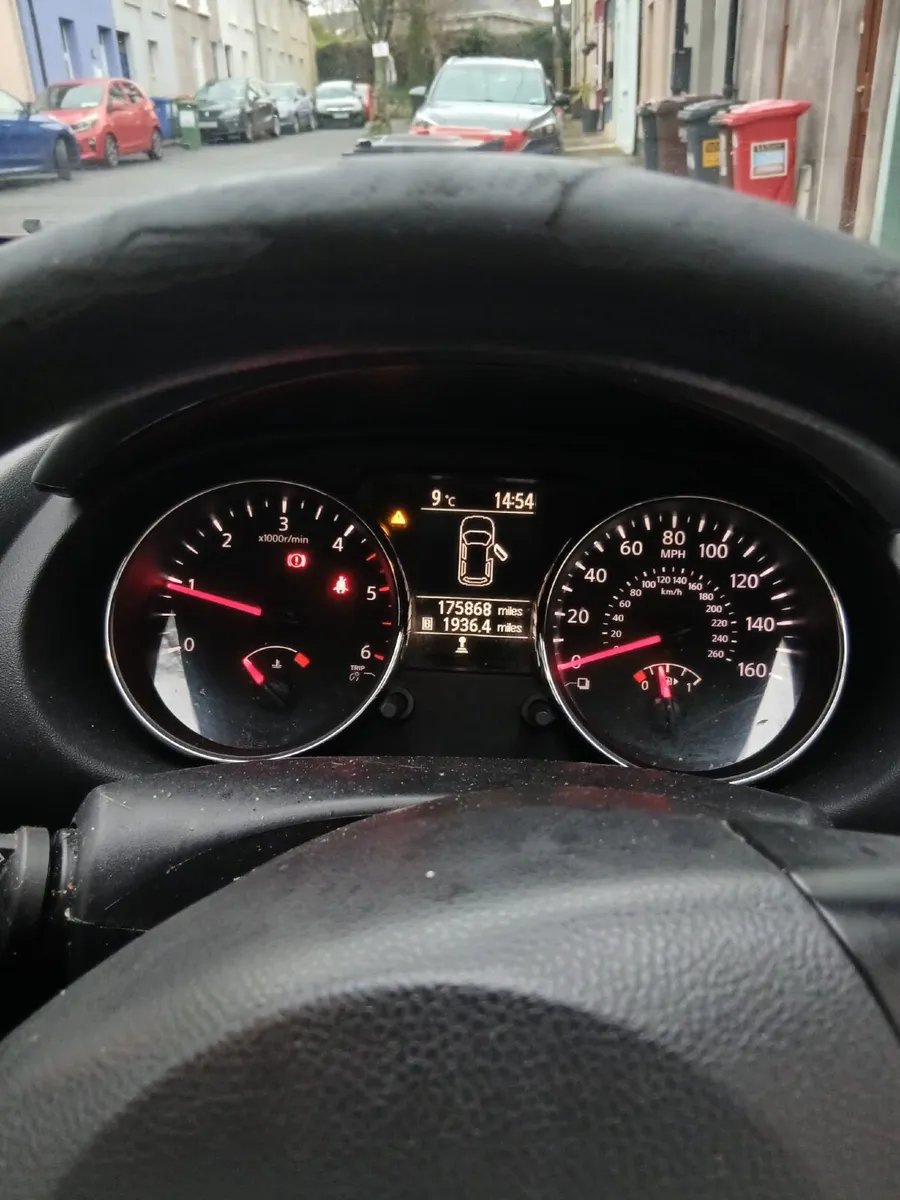 Nissan Qashqai 2012 - Image 2