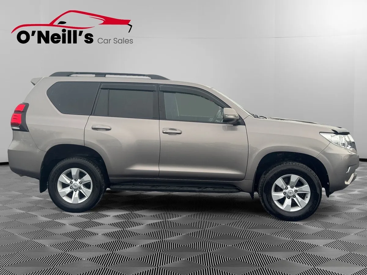 Toyota Land Cruiser 2022 *NO VAT* LWB COMMERCIAL - Image 3