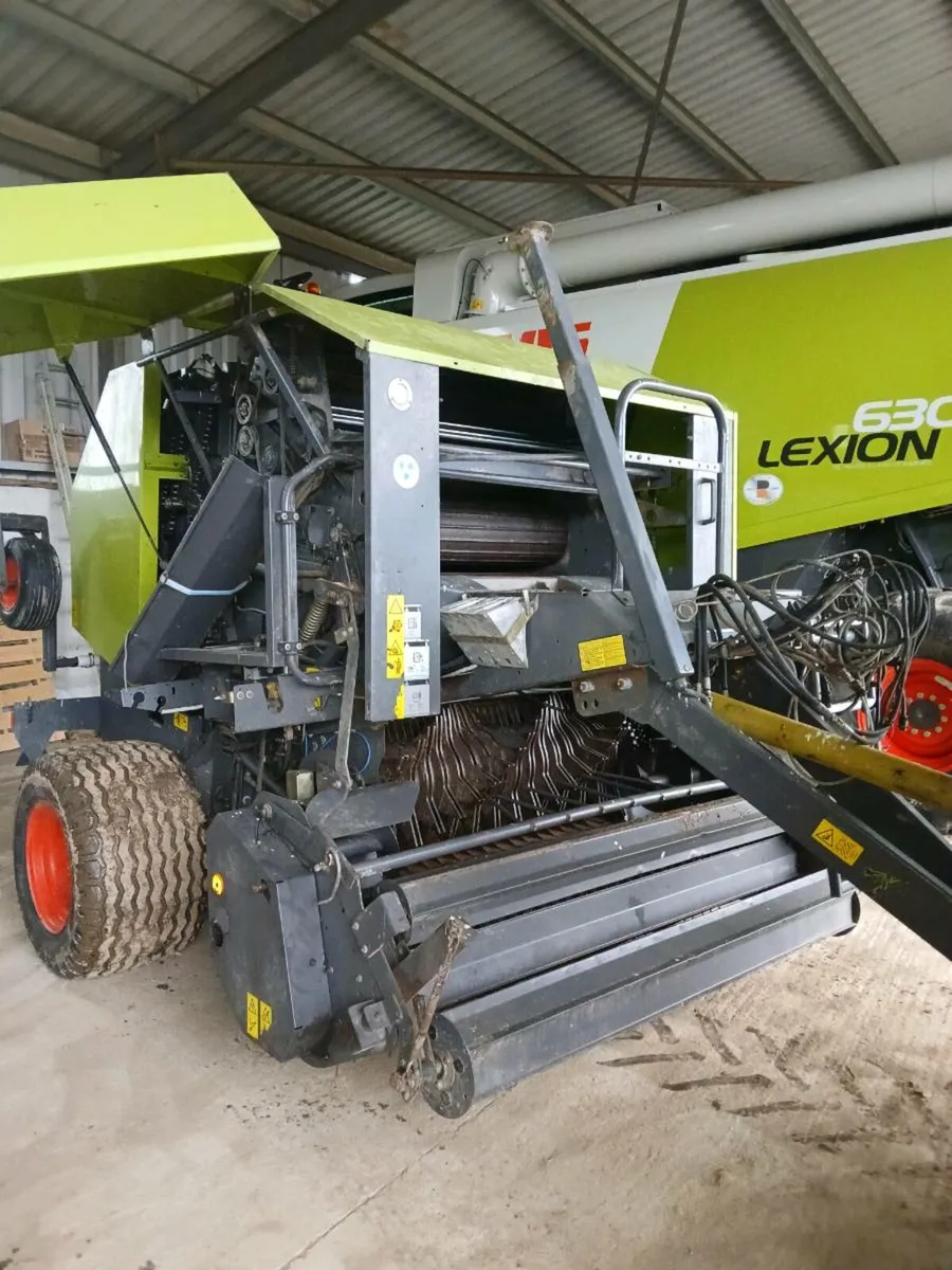 Claas 354 Baler - Image 1