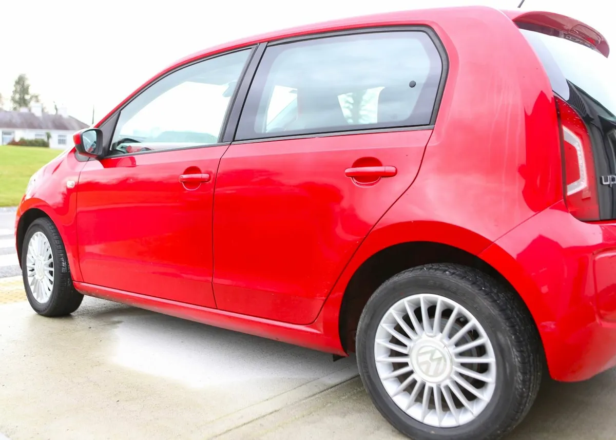 Volkswagen up! 2014 - Image 3