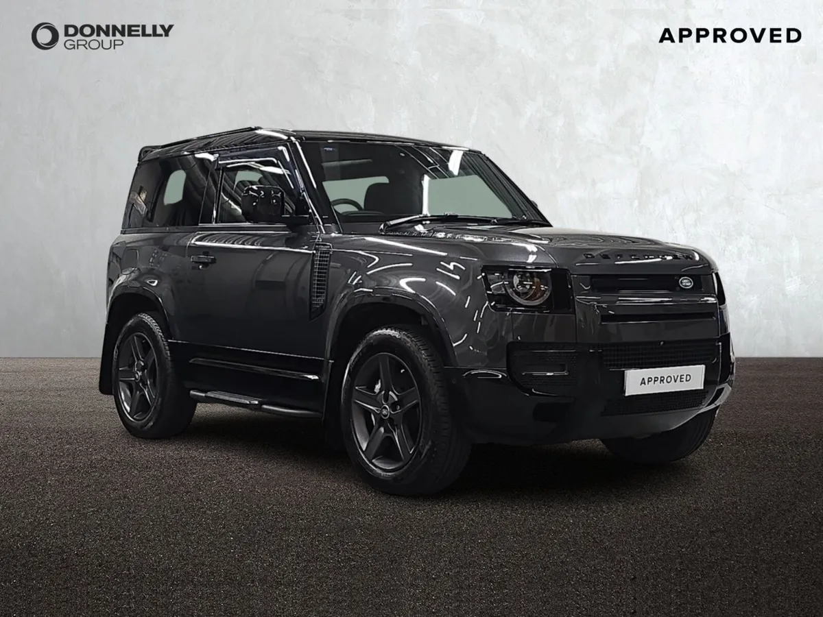 Land Rover Defender Diesel Estate X-Dynamic SE - Image 1