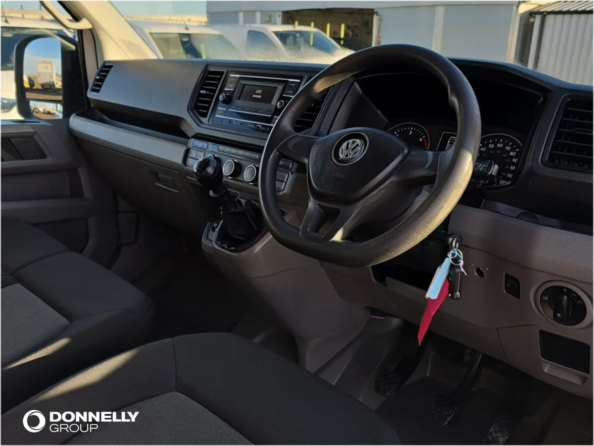 Volkswagen Crafter Cr35 Lwb Diesel Rwd Startline - Image 3