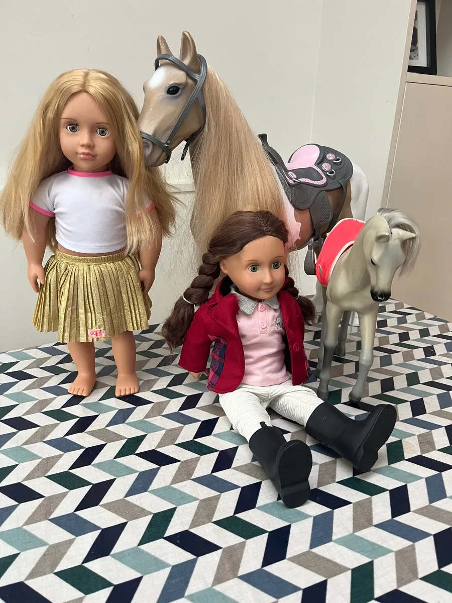 Our Generation Stable, Horse and Dolls - Image 1