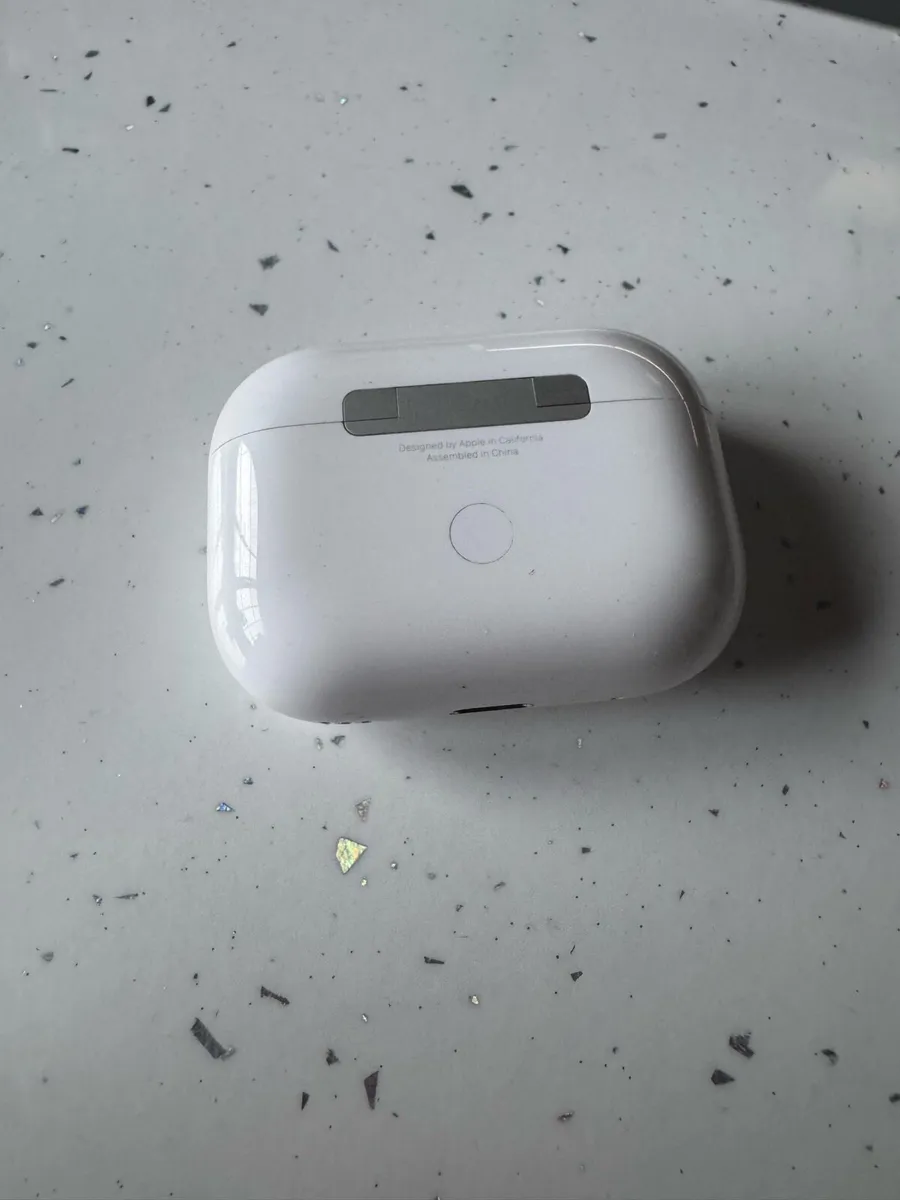 AirPods Pro 2 with ESR case - Image 4