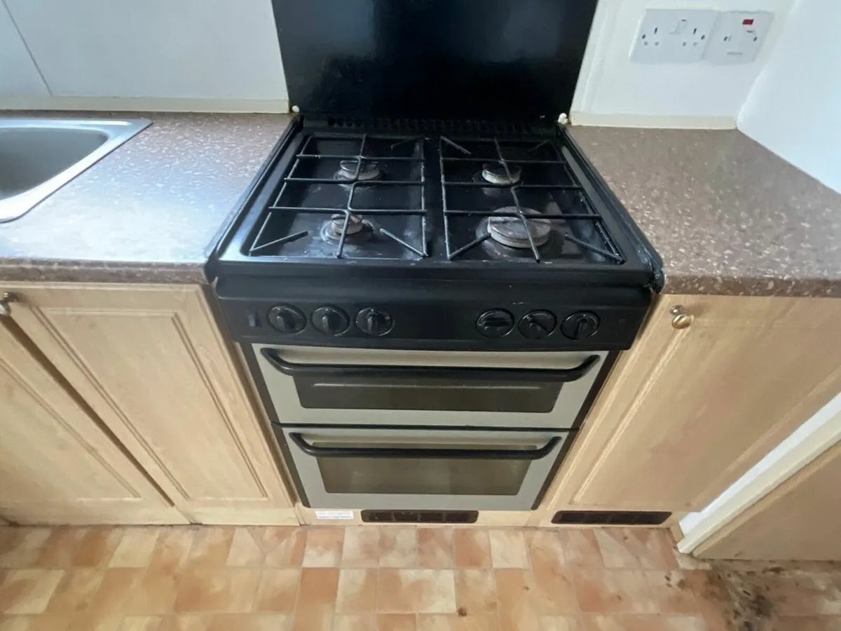 33x12 BLUEBIRD 2 BEDROOM STATIC MOBILE HOME - Image 3