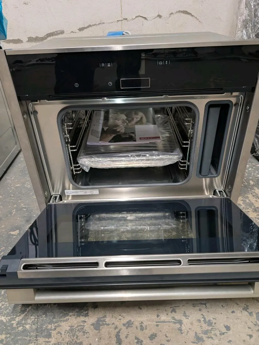 Neff integrated steam oven C17DR02NOB - Image 2