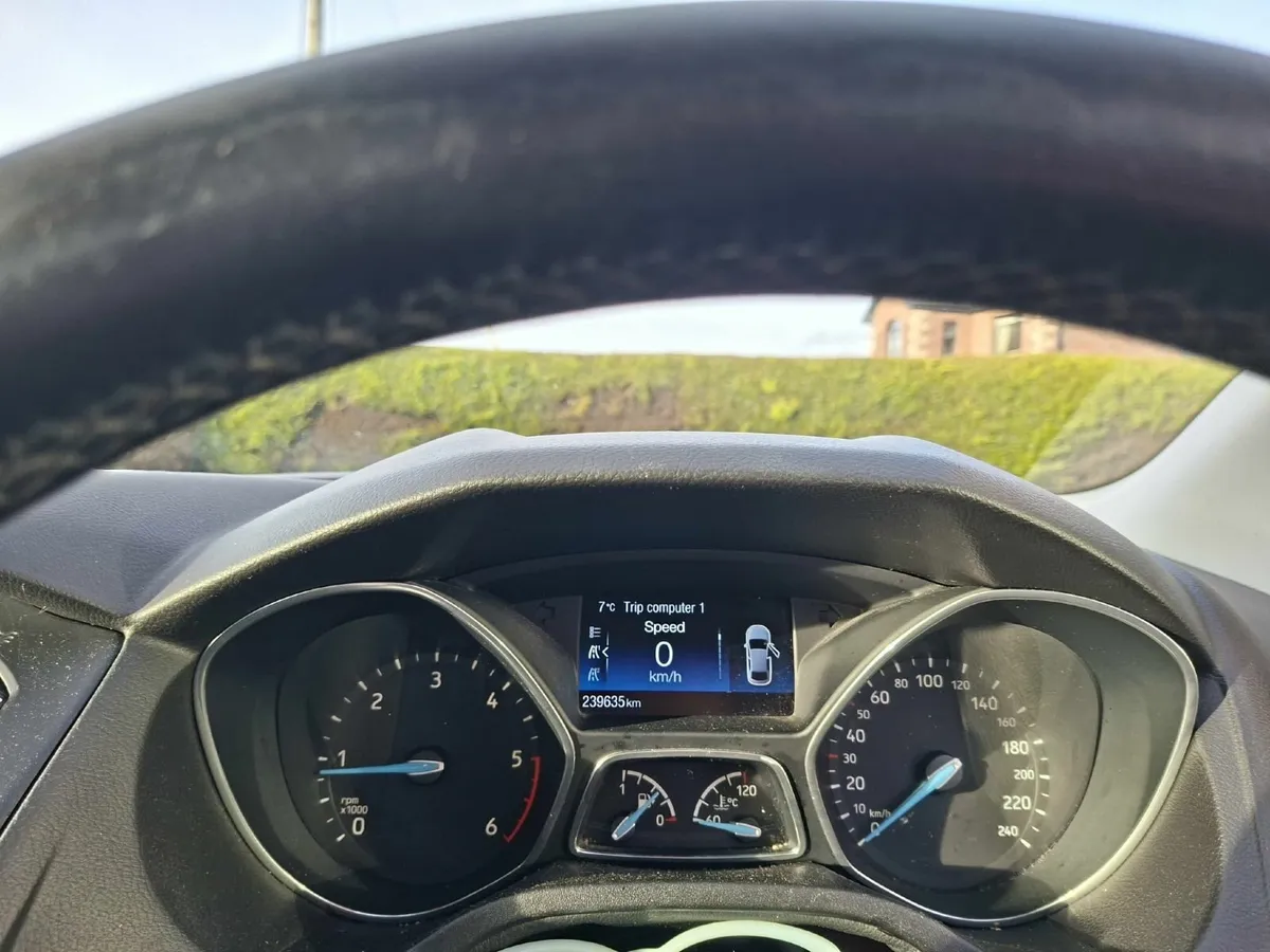 Ford Focus 2015 - Image 3